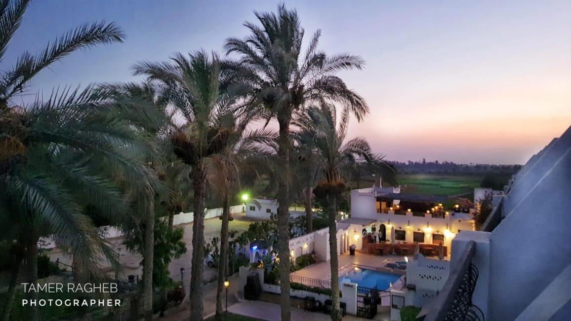 Six Corners Resort Abū Sulţān Екстериор снимка