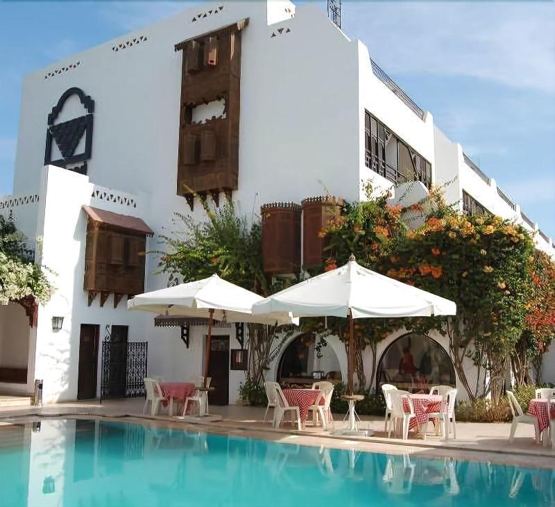Six Corners Resort Abū Sulţān Екстериор снимка