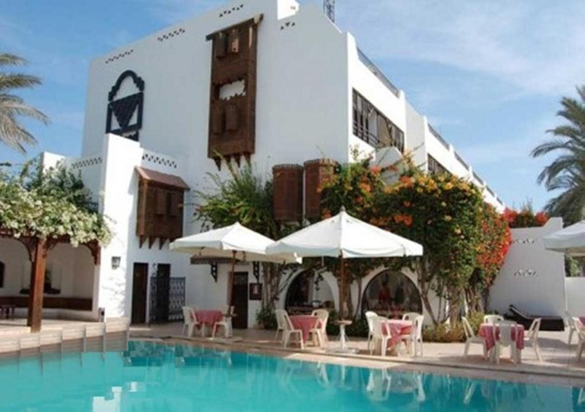 Six Corners Resort Abū Sulţān Екстериор снимка
