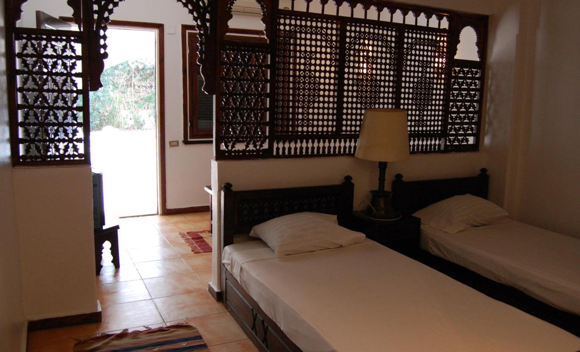 Six Corners Resort Abū Sulţān Екстериор снимка