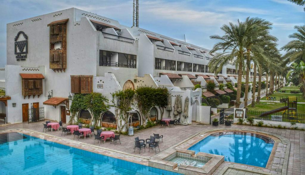 Six Corners Resort Abū Sulţān Екстериор снимка