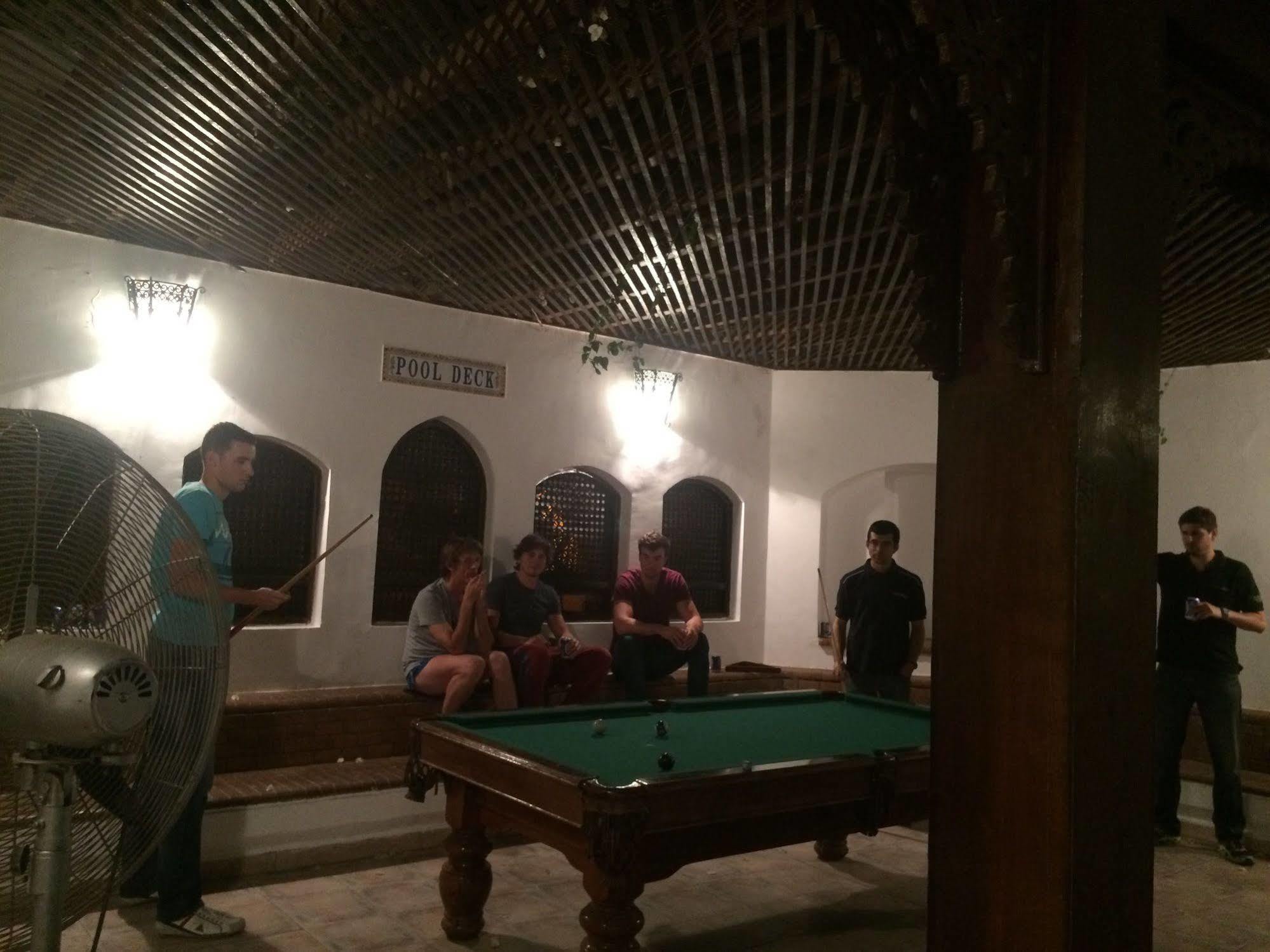 Six Corners Resort Abū Sulţān Екстериор снимка